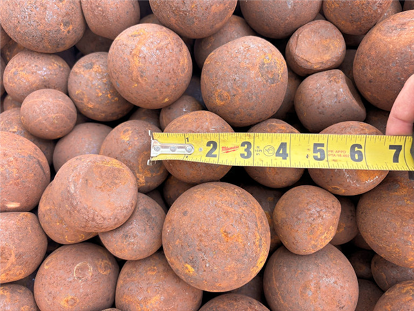 9 Units - Approx. 2-ton Totes Of Steel Grinding Balls In A Mix Of 1-1/2" - 3-1/2" Size)